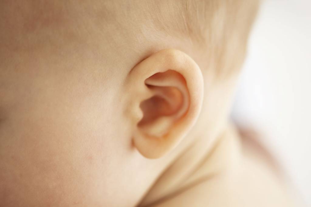 5 dicas de cuidados com as orelhas dos recém nascidos