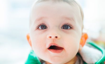 A solução para orelha de abano em bebê: Tratamento Earwell®!