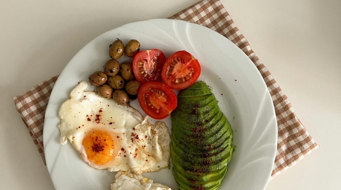 Dietas restritivas: benefícios e riscos para a saúde