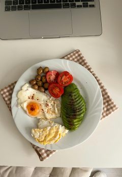 Dietas restritivas: benefícios e riscos para a saúde